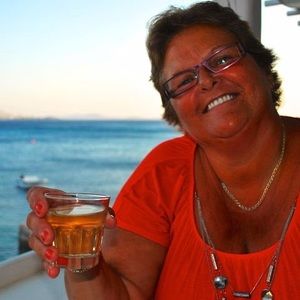 Meet your Posher, Suzanne